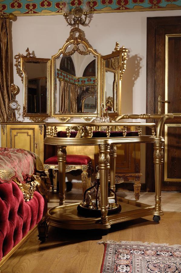 Cesme Kanuni Kervansaray Historical Hotel מראה חיצוני תמונה