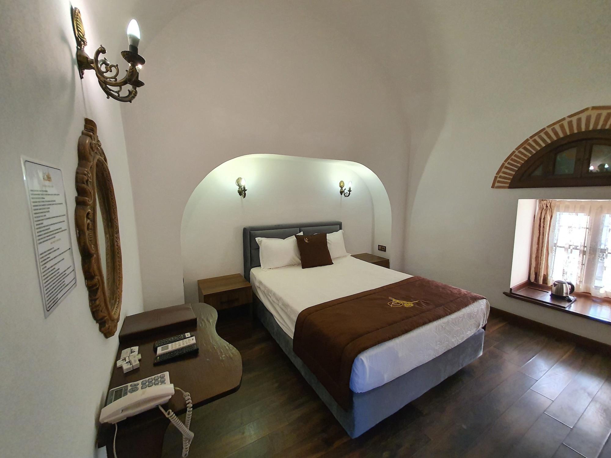 Cesme Kanuni Kervansaray Historical Hotel מראה חיצוני תמונה