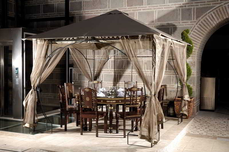 Cesme Kanuni Kervansaray Historical Hotel מראה חיצוני תמונה
