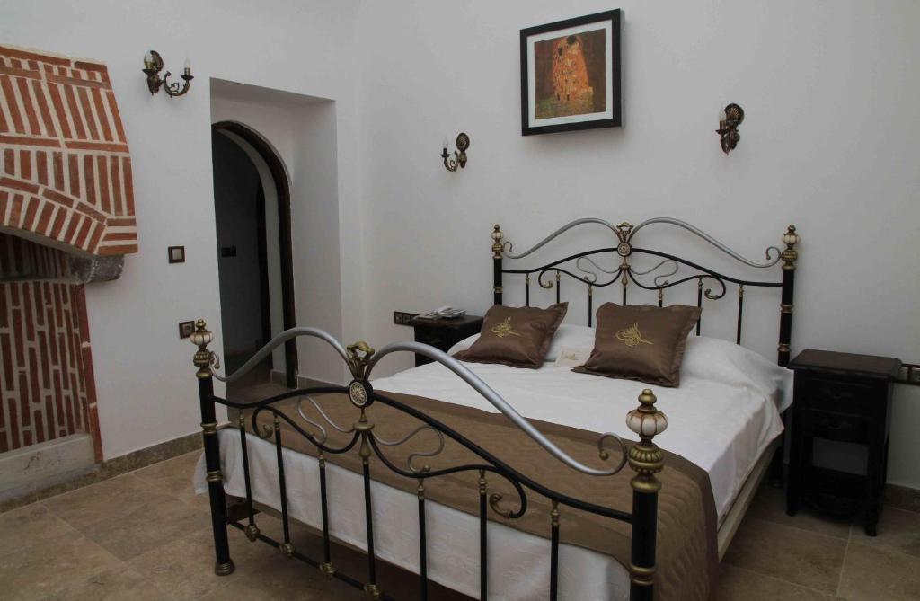 Cesme Kanuni Kervansaray Historical Hotel חדר תמונה