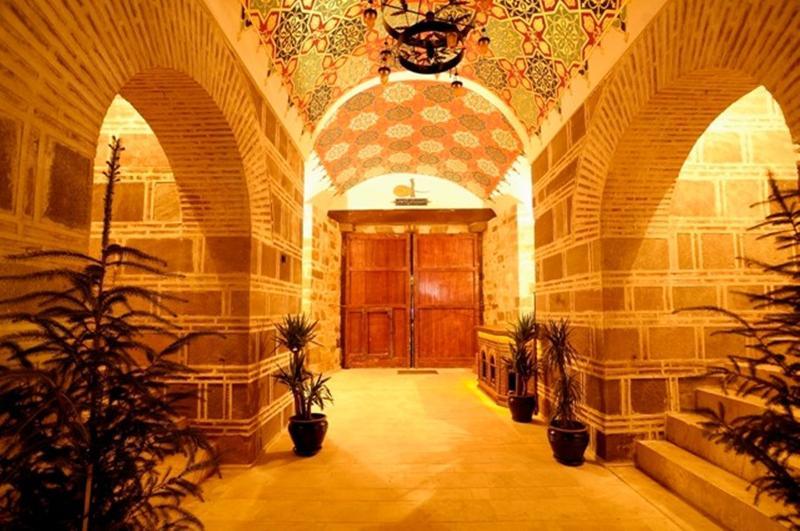 Cesme Kanuni Kervansaray Historical Hotel מראה חיצוני תמונה